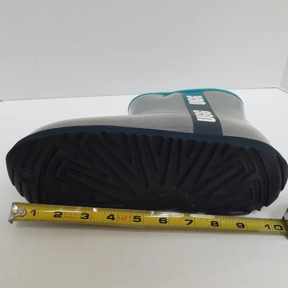 UGG Classic Clear Boots Big Kids Sz 6 - Picture 7 of 9